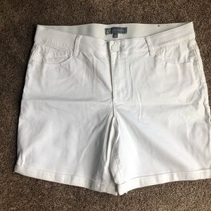 Never worn Sz 16 White Denim Shorts